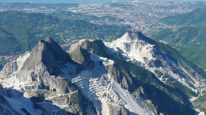 An Adventure Through the Timeless Carrara Marble Quarries